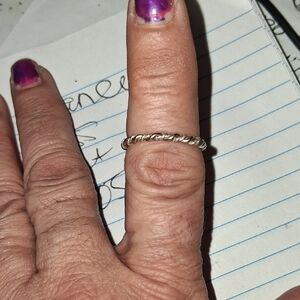 Elegant Silver Twisted Ring